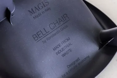 Armlehnstuhl Bell Chair