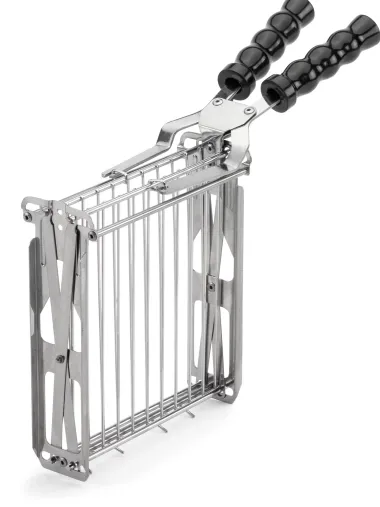 Klassischer Sandwichtoaster mit Zangen