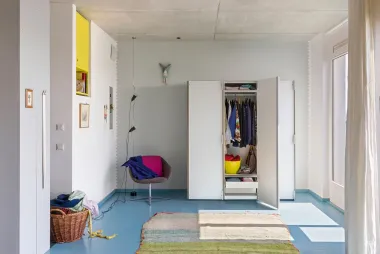 Kleiderstange zu Schrank P100