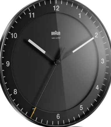 Wanduhr Braun